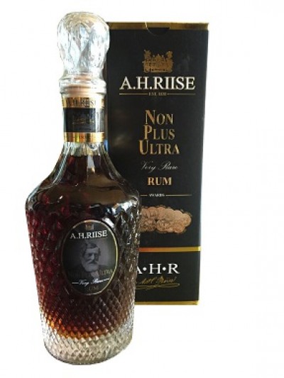 A.H.Riise Non Plus Ultra / Flasche - 700ml., 42% Alc. Vol., Herkunft: British Virgin Islands / (€ 135,71€ pro L)