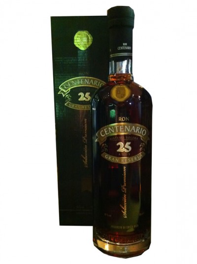 Centenario 25 Anos Gran Reserva / Flasche - 700ml., 40% Alc. Vol., Herkunft: Costa Rica / (€ 109,93 pro L)